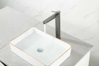 Смеситель для раковины Gappo G1010-29 оружейная сталь